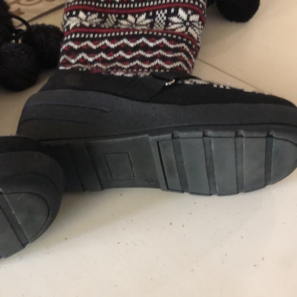 Snowflake Knit Wedge Heel Boots Pom Pom-Fair Isle sweater Faux Fur Winter Boots - Picture 8 of 16